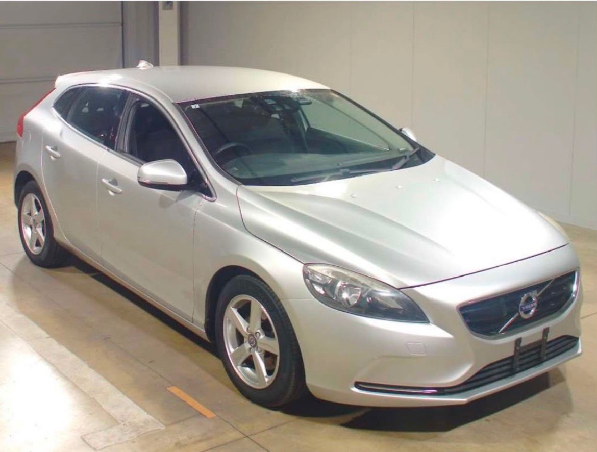 Upcoming…. Volvo V40